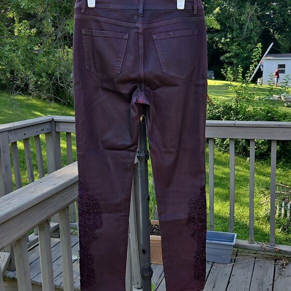 Soft Surroundings Size 6 Purple Lace Applique Ankle Pants - Picture 5 of 8